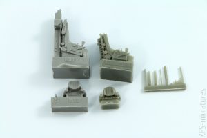 1/48 Su-27UB ejection seats - Eduard