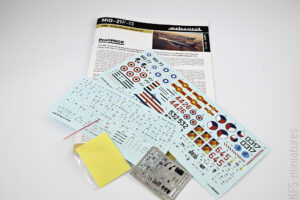 1/48 MiG-21F-13 ProfiPACK - Eduard