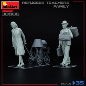 1/35 Refugees - MiniArt