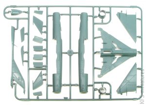 1/72 MiG-21PFM - Eduard