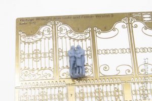 1/72 Vintage Wrought Iron Gate and Fence - KMA Modeller