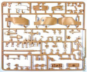 1/35 M4A3 76W HVSS Sherman - Korean War - RFM