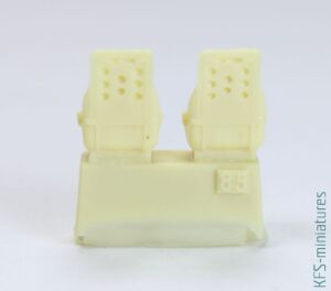 1/48 WWII Russian Fighter Seats with Belts - Barracuda Studios