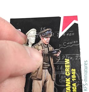 1/35 British Tank Crewman Eating - MIG Productions