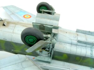 1/32 MiG-23MF Flogger B - Budowa cz.2