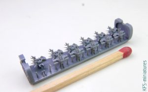 1/700 RN Hunt II class - waloryzacje - Shelf Oddity