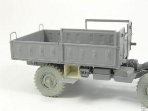 1/35 Unimog 404S - Budowa cz. 1