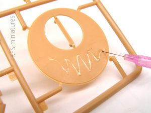 Roket Plastic Glue - Deluxe Materials