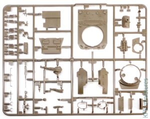 1/48 U.S. Howitzer Motor Carriage M8 - Tamiya