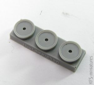 1/72 Ural-375/4320 weighted wheels - Armory