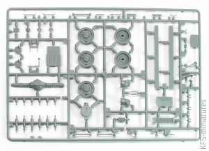 1/35 Ural 4320 - Zvezda