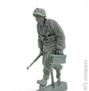 1/35 W-SS MG 42 team - Under Fire - Rado Miniatures