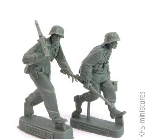 1/35 W-SS MG 42 team - Under Fire - Rado Miniatures