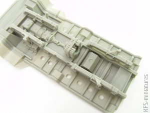 1/48 MAN LE 10.220 Military Aircraft Tug + Towbar - CMK