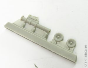 1/48 MAN LE 10.220 Military Aircraft Tug + Towbar - CMK