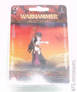 28mm Dark Elf Supreme Sorceress - Games Workshop