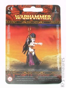 28mm Dark Elf Supreme Sorceress - Games Workshop