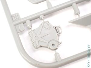 1/35 Ward Lafrance - Model 1000 - Series 2 - Thunder Model 1/35 Ward Lafrance - Model 1000 - Series 2 - Thunder Model