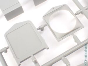 1/35 Ward Lafrance - Model 1000 - Series 2 - Thunder Model 1/35 Ward Lafrance - Model 1000 - Series 2 - Thunder Model