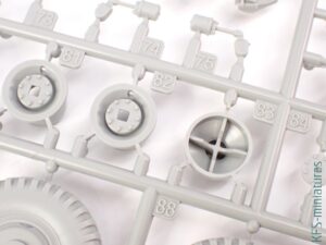 1/35 Ward Lafrance - Model 1000 - Series 2 - Thunder Model 1/35 Ward Lafrance - Model 1000 - Series 2 - Thunder Model