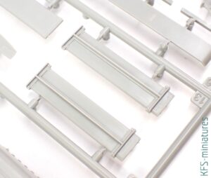 1/35 Ward Lafrance - Model 1000 - Series 2 - Thunder Model 1/35 Ward Lafrance - Model 1000 - Series 2 - Thunder Model