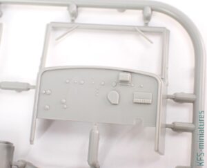 1/35 Ward Lafrance - Model 1000 - Series 2 - Thunder Model 1/35 Ward Lafrance - Model 1000 - Series 2 - Thunder Model