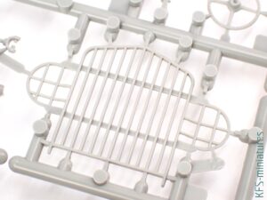 1/35 Ward Lafrance - Model 1000 - Series 2 - Thunder Model 1/35 Ward Lafrance - Model 1000 - Series 2 - Thunder Model