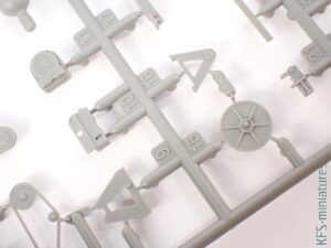 1/35 Ward Lafrance - Model 1000 - Series 2 - Thunder Model 1/35 Ward Lafrance - Model 1000 - Series 2 - Thunder Model