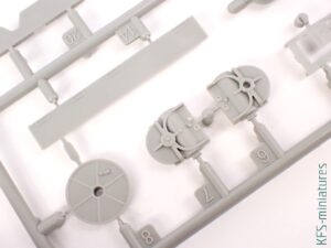 1/35 Ward Lafrance - Model 1000 - Series 2 - Thunder Model 1/35 Ward Lafrance - Model 1000 - Series 2 - Thunder Model