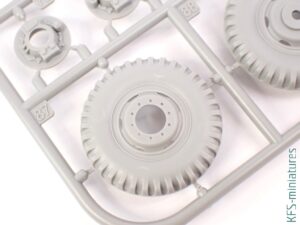 1/35 Ward Lafrance - Model 1000 - Series 2 - Thunder Model 1/35 Ward Lafrance - Model 1000 - Series 2 - Thunder Model