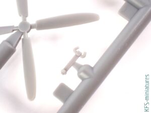 1/144 Airliner ATR-42-300 - X-Scale