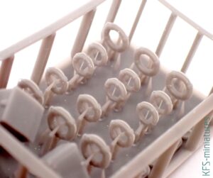 1/144 Kuter prawoburtowy B-25 "Hel" - One Man Shipyard