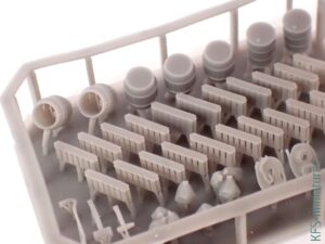 1/144 Kuter prawoburtowy B-25 "Hel" - One Man Shipyard