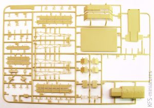 1/48 Ural 4320, APA-5D - KittyHawk