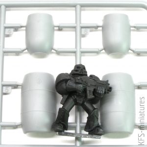 1/35 Plastic Barrels & Cans - MiniArt