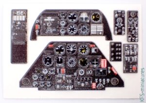 1/32 AH-1G Cobra - Instrument Panel - Red Fox Studio