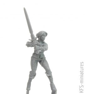 28mm Greatsword Girl - Brother Vinni