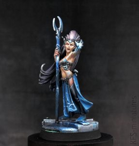 28mm Dark Elf Supreme Sorceress