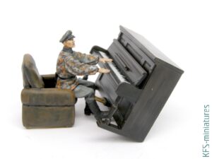 1/48 The Kharkov pianist